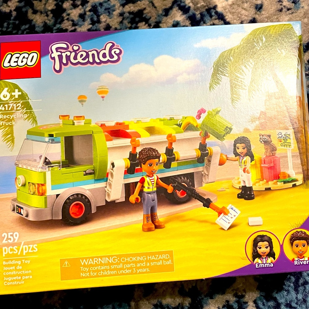 Lego Friends Recycling Truck and Figures